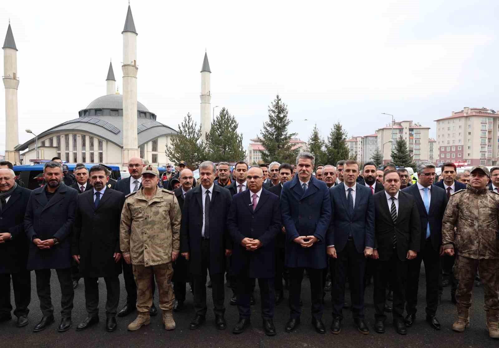 Ağrı’da güvenlik güçlerine 85 yeni araç teslim edildi