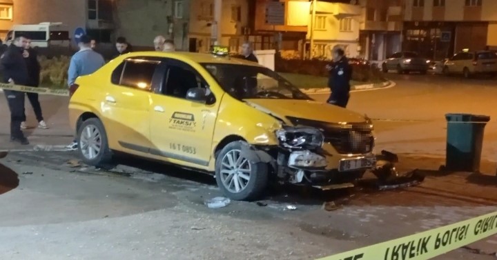 Bursa’da gasp edilen ticari taksi yarım saatlik kovalamacayla durduruldu
