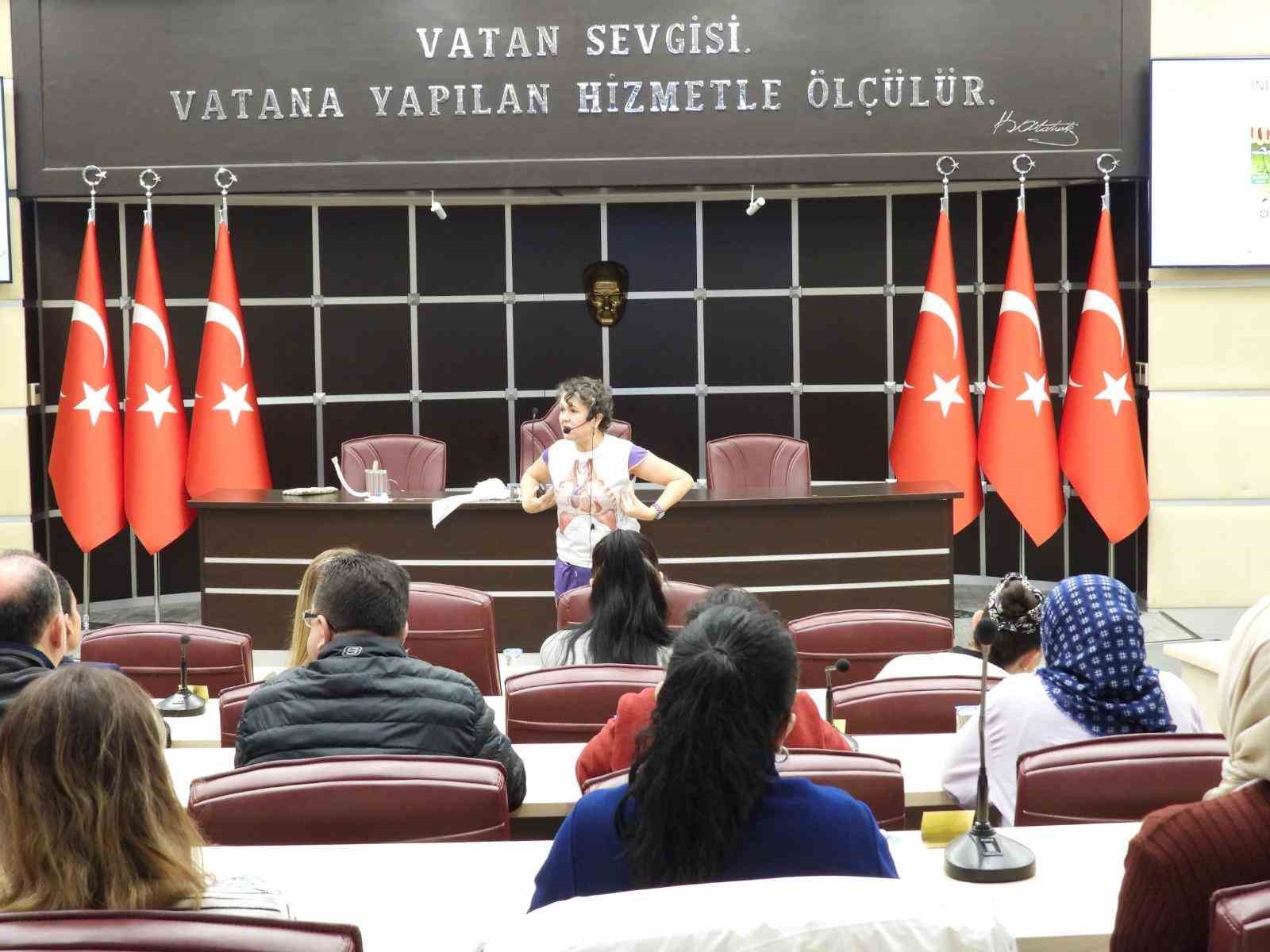 Kepez Belediyesi’nde personele solunum sağlığı eğitimi verildi