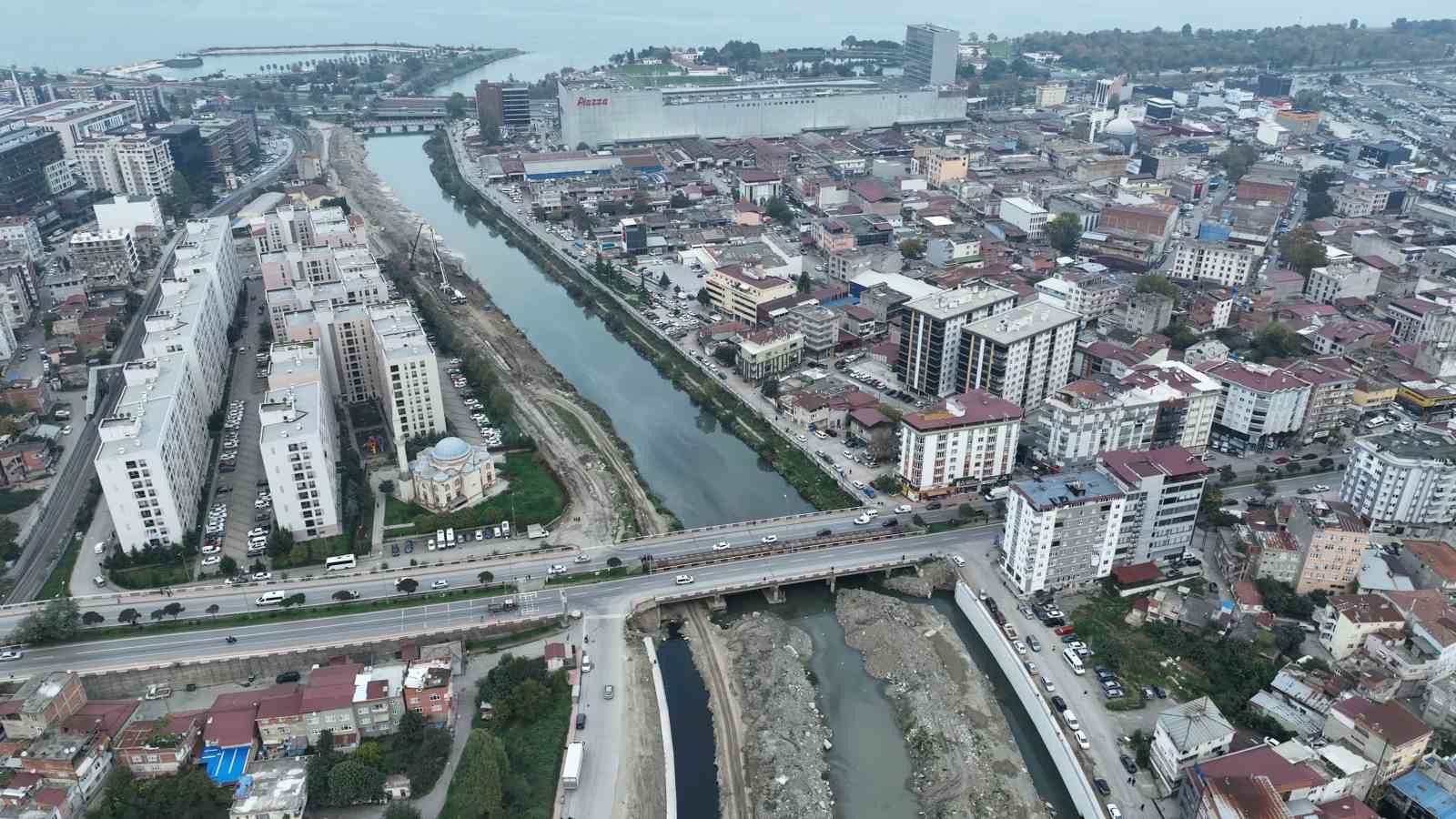 Mert Irmağı ıslahı &ccedil;alışmaları devam ediyor
