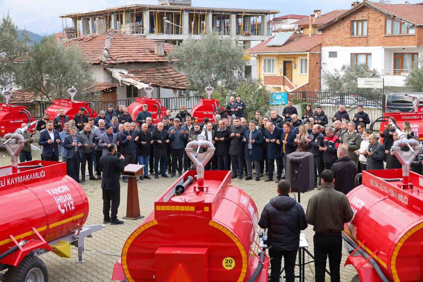 Bilecik’te 20 yeni yangın söndürme tankeri köylere teslim edildi