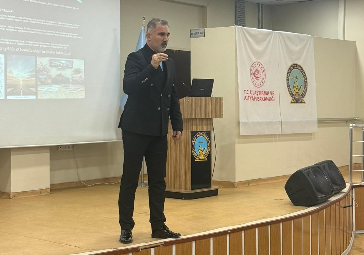 Şırnak Şerafettin Elçi Havalimanı çalışanlarına ’Aile Yılı’ konferansı