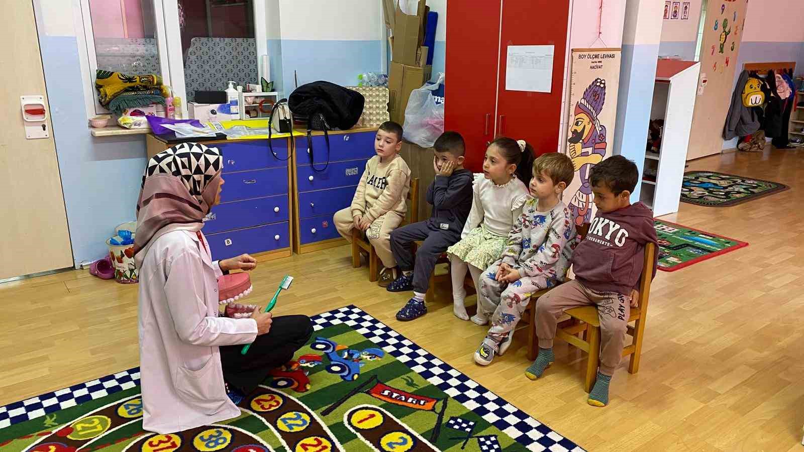 Çilimli’de miniklere sağlıklı gülüşler için eğitim