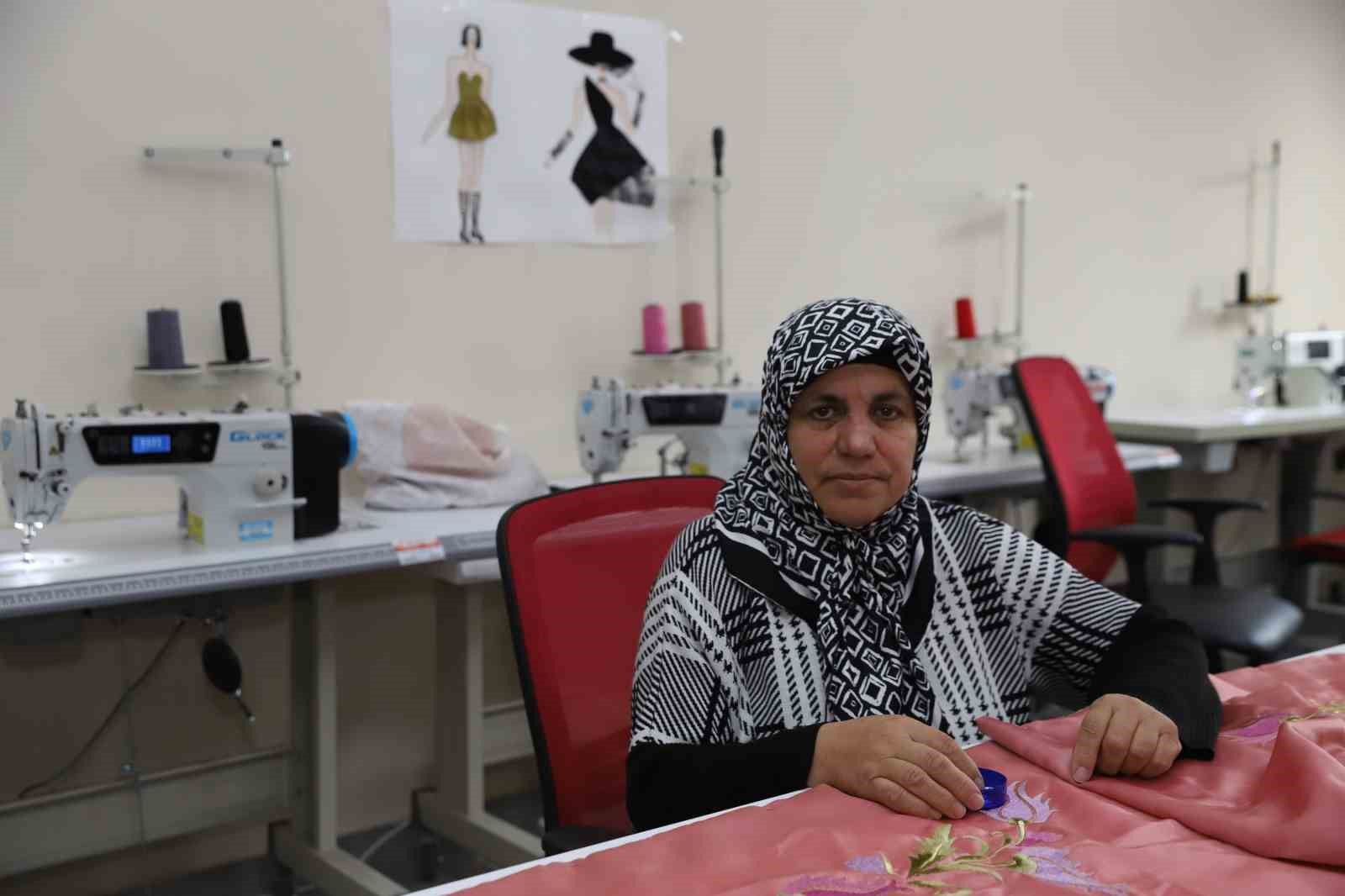 DİSMEK&rsquo;te m&uuml;zikten tekstile 15 branşta eğitim
