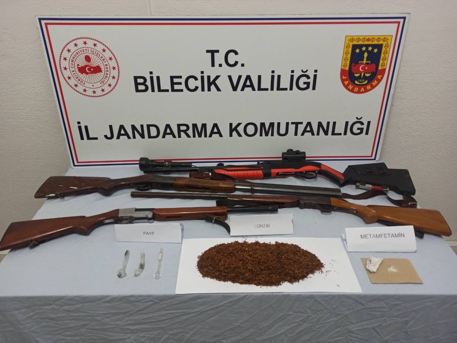 Bilecik’te uyuşturucu operasyonu: 2 gözaltı