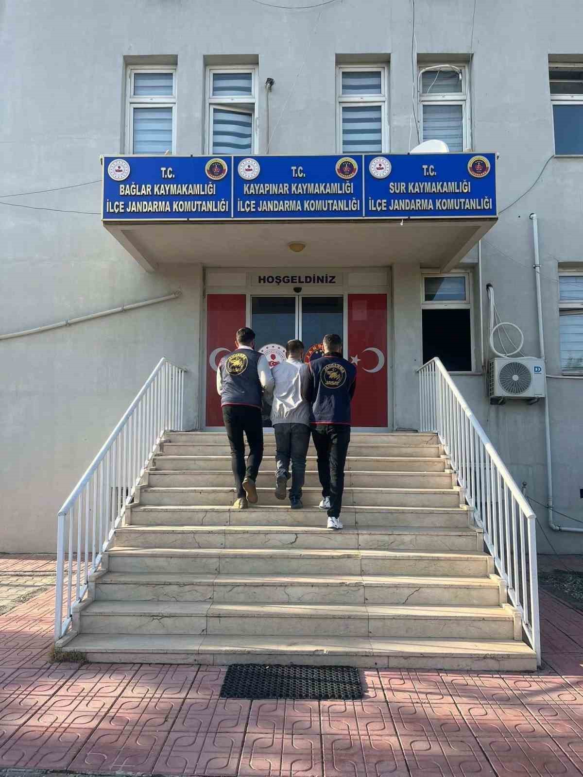 Diyarbakır’da haklarında kesinleşmiş hapis cezası bulunan 120 kişi yakalandı