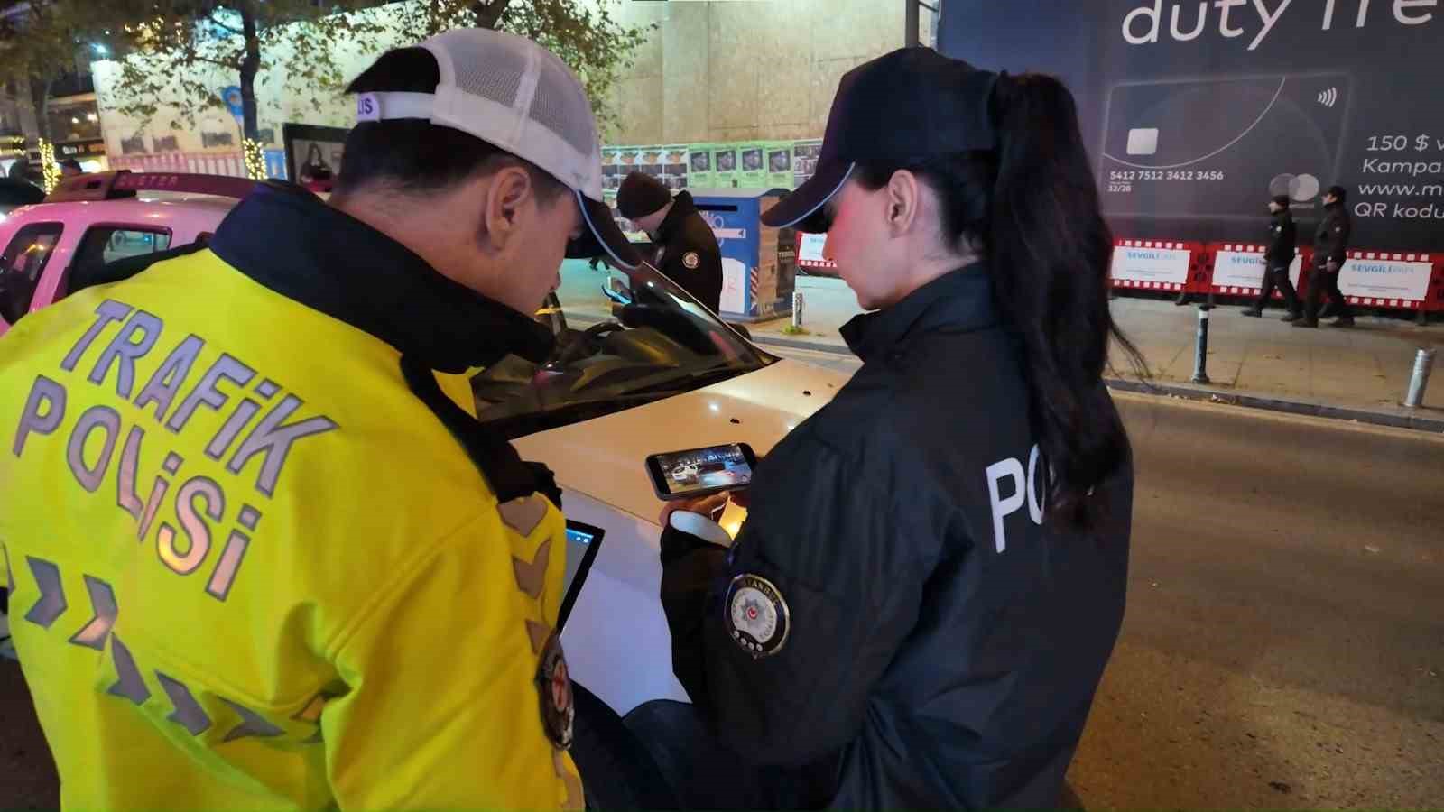 Caddebostan’da taşkınlığa geçit yok: 98 bin 595 TL ceza kesildi