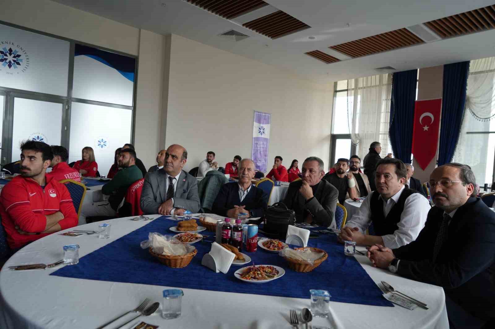 Erzurum Teknik Üniversitesi, ÜNİLİG Türkiye şampiyonluğunu kutladı