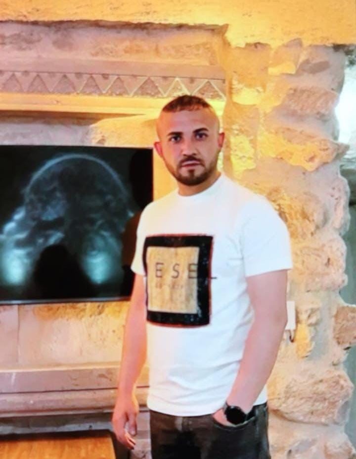 Boşanma aşamasındaki eşini bıçakladı