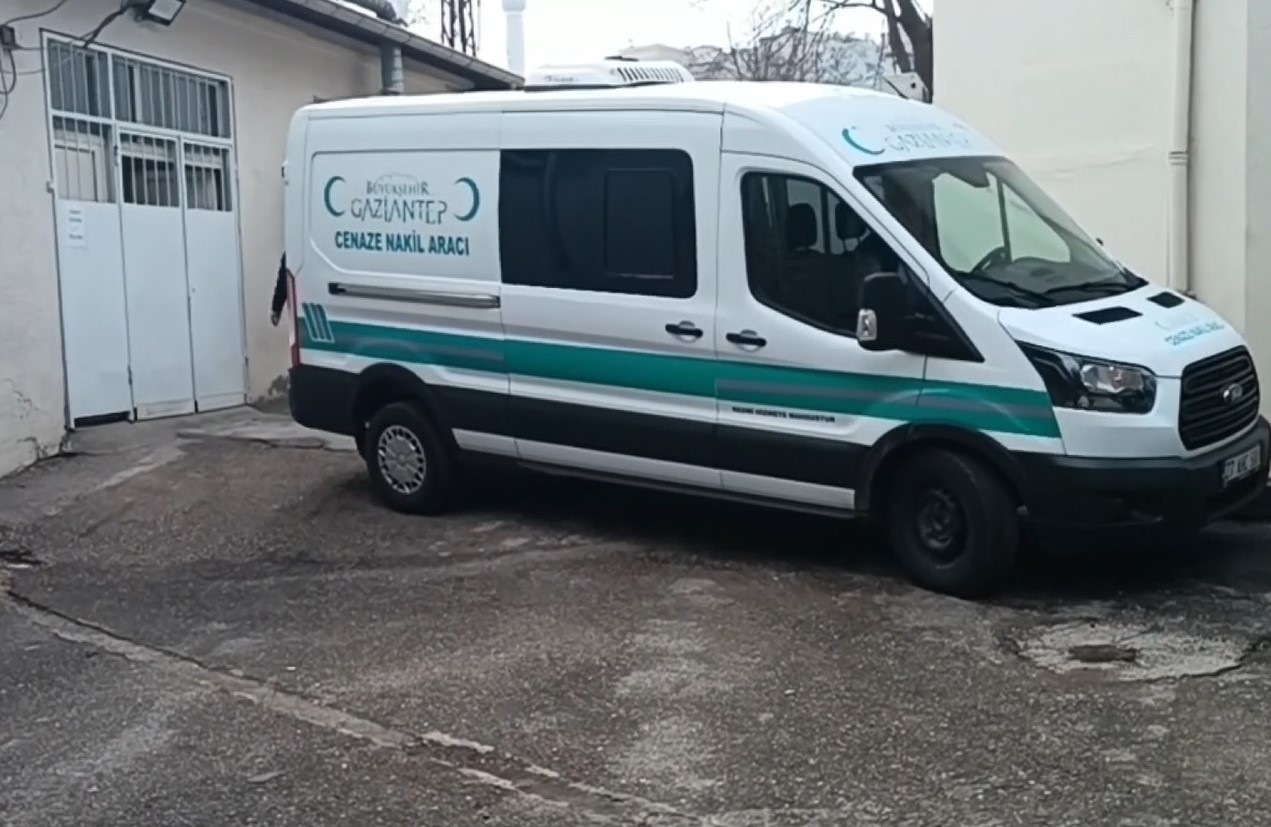 Gaziantep’te eşi tarafından tüfekle vurulan kadın hayatını kaybetti