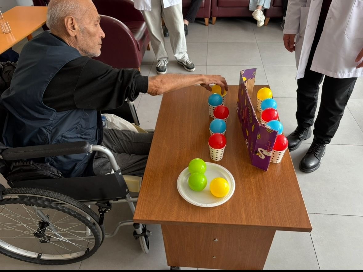 ESOG&Uuml; &ouml;ğrencilerinden yaşlılar i&ccedil;in anlamlı etkinlik
