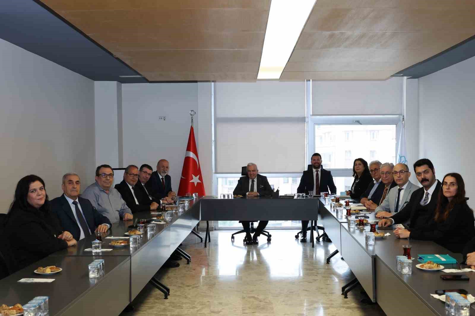 Başkan Şadi &Ouml;zdemir sanayi b&ouml;lgeleri temsilcileriyle bir araya geldi
