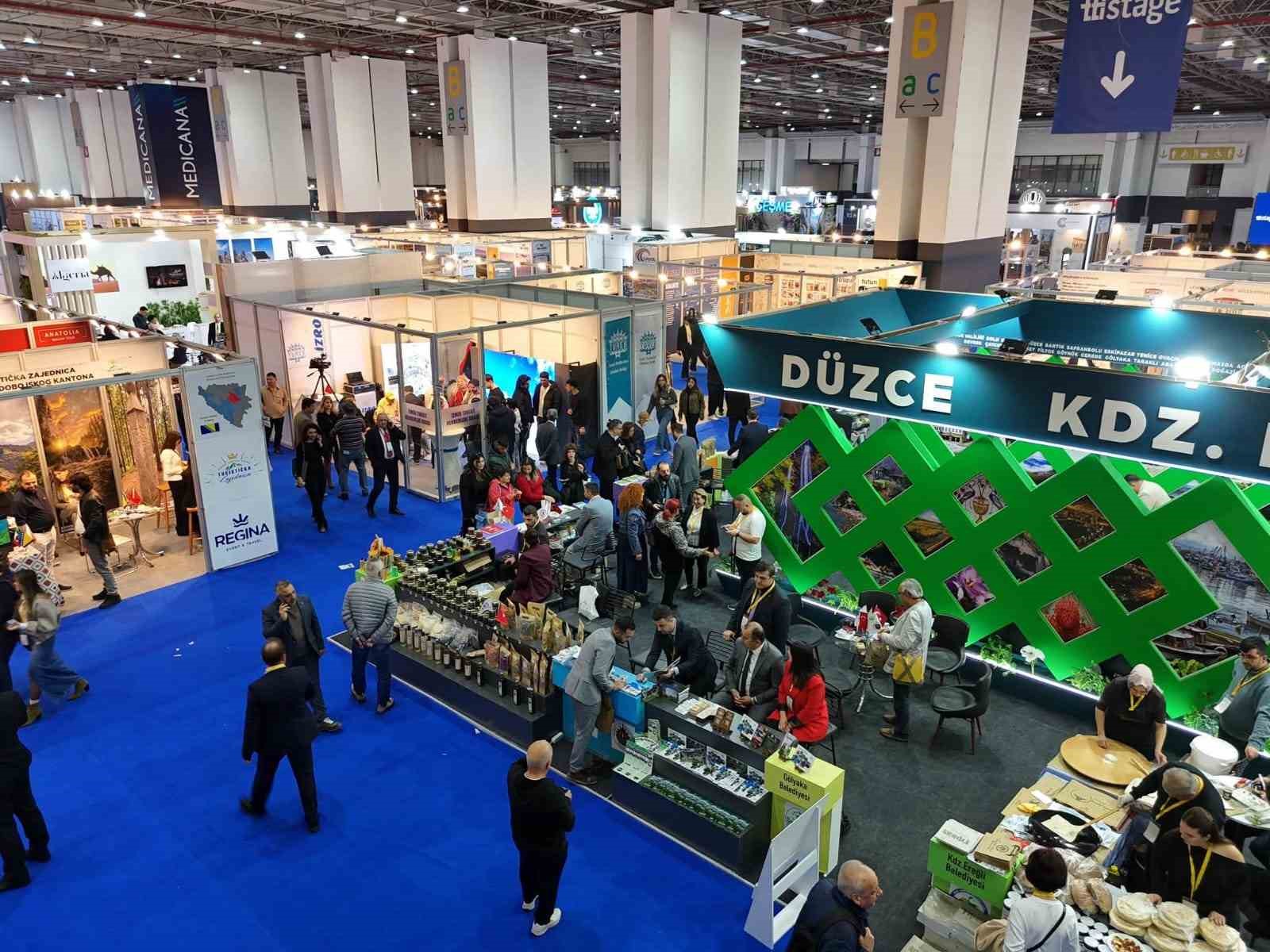 D&uuml;zceli Turizm İşletmeleri İzmir TTI Fuarında 200 B2B G&ouml;r&uuml;şmesi Yaptı
