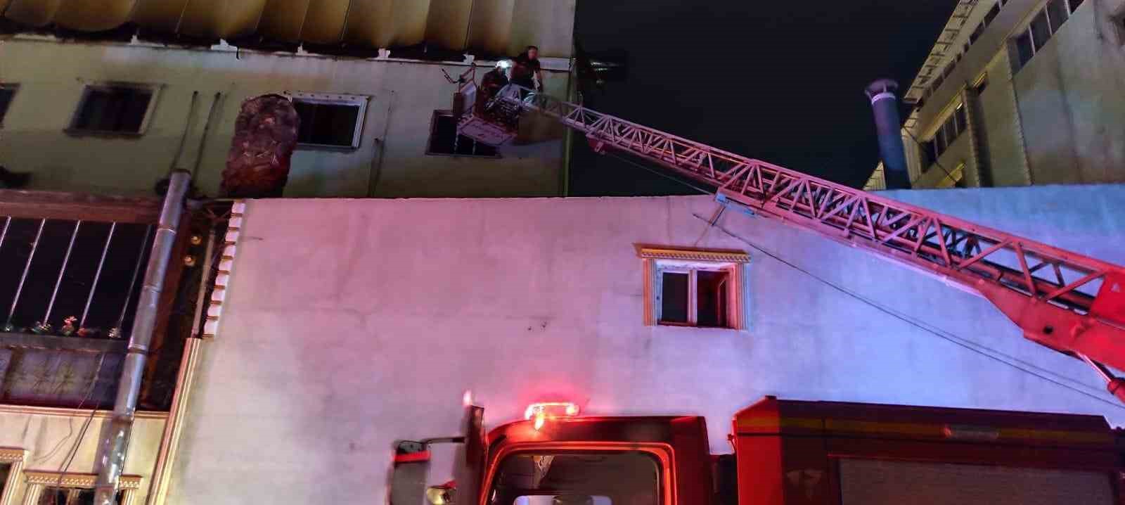 Van’da otel restoranındaki yangının boyutu gün ağarınca ortaya çıktı