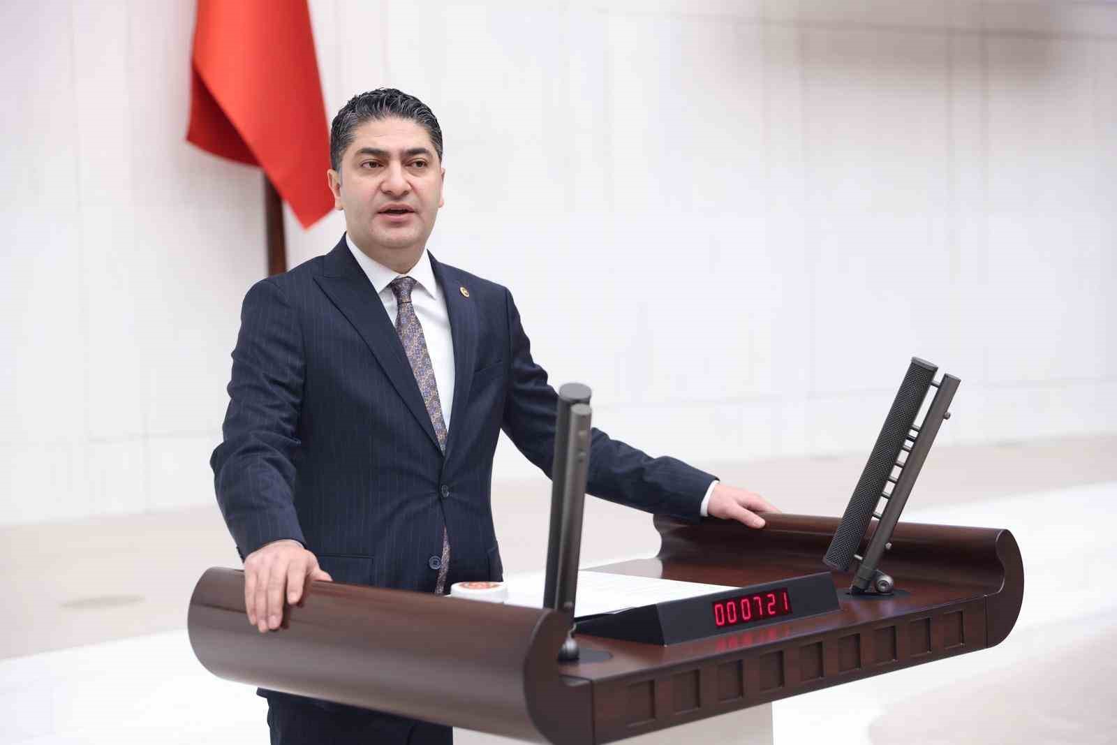 MHP’li Özdemir: "Lozan ve Paris anlaşmalarını açıkça ihlal eden Yunanistan, artık ipin ucunu iyice kaçırmıştır"