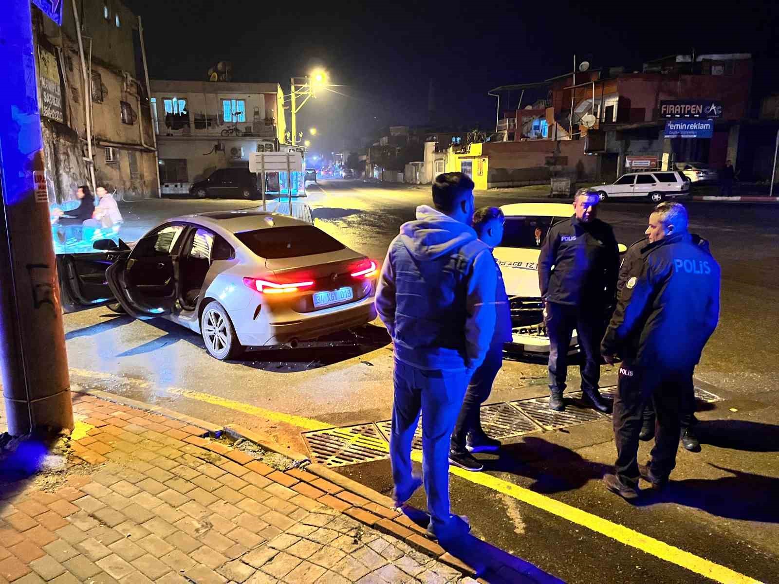 Tarsus’ta trafik kazası: 2 yaralı