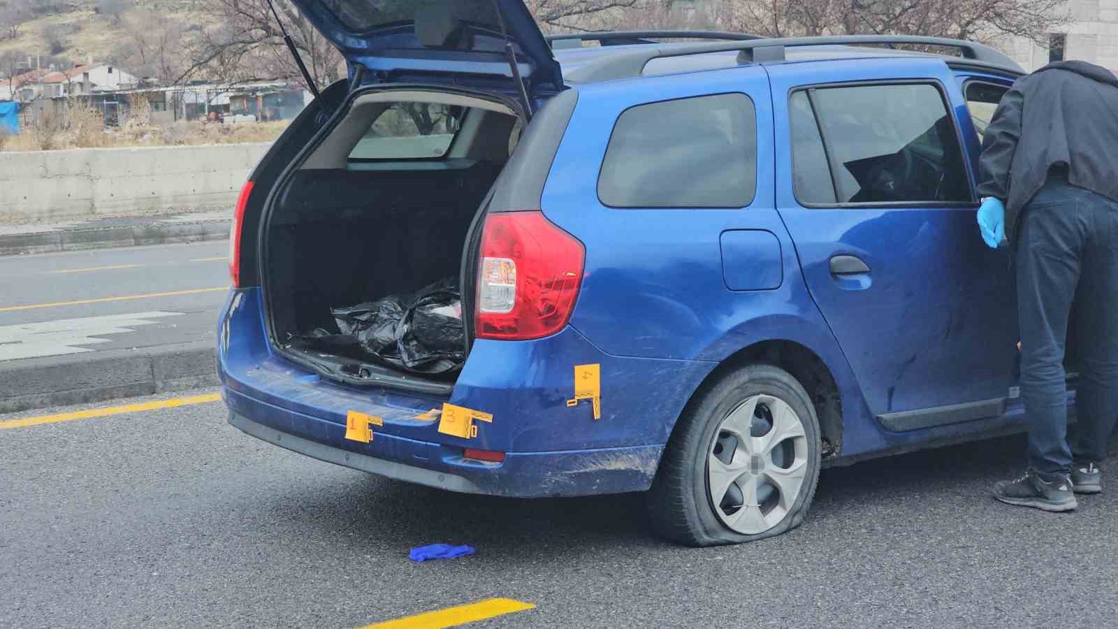 Kayseri&rsquo;de 3 polis aracına &ccedil;arparak ka&ccedil;an su&ccedil; makinası yakalandı
