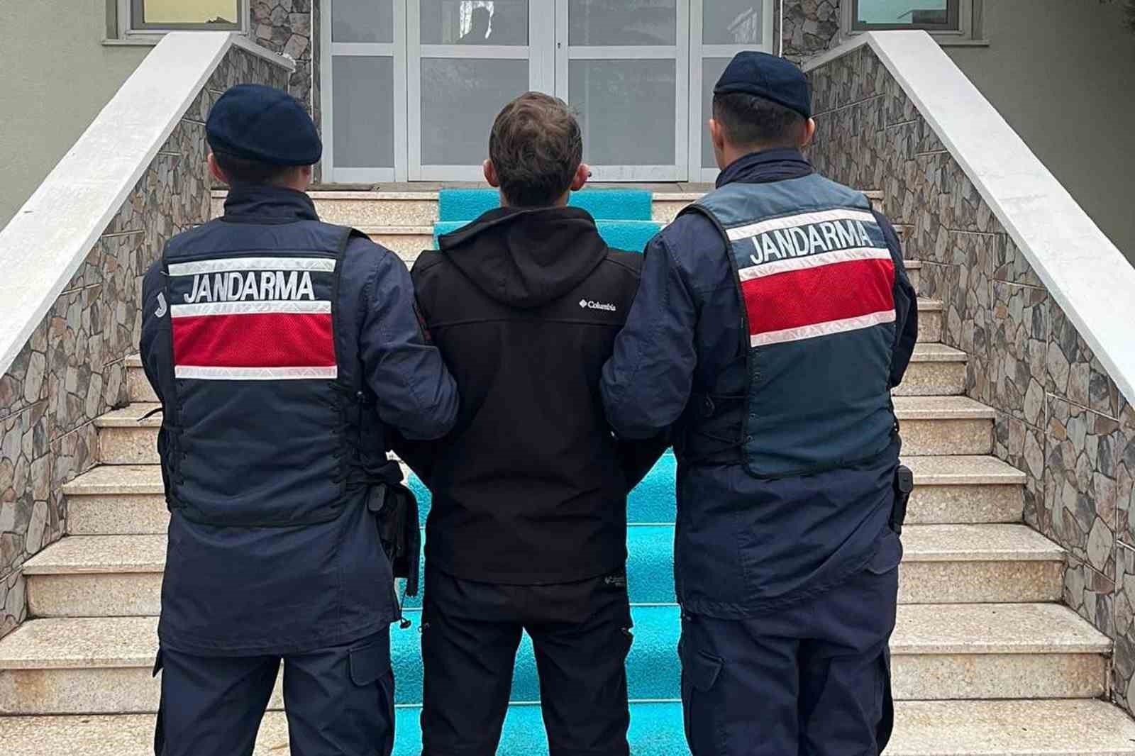 Kırıkkale’de aranan iki hükümlü jandarmanın operasyonuyla yakalandı