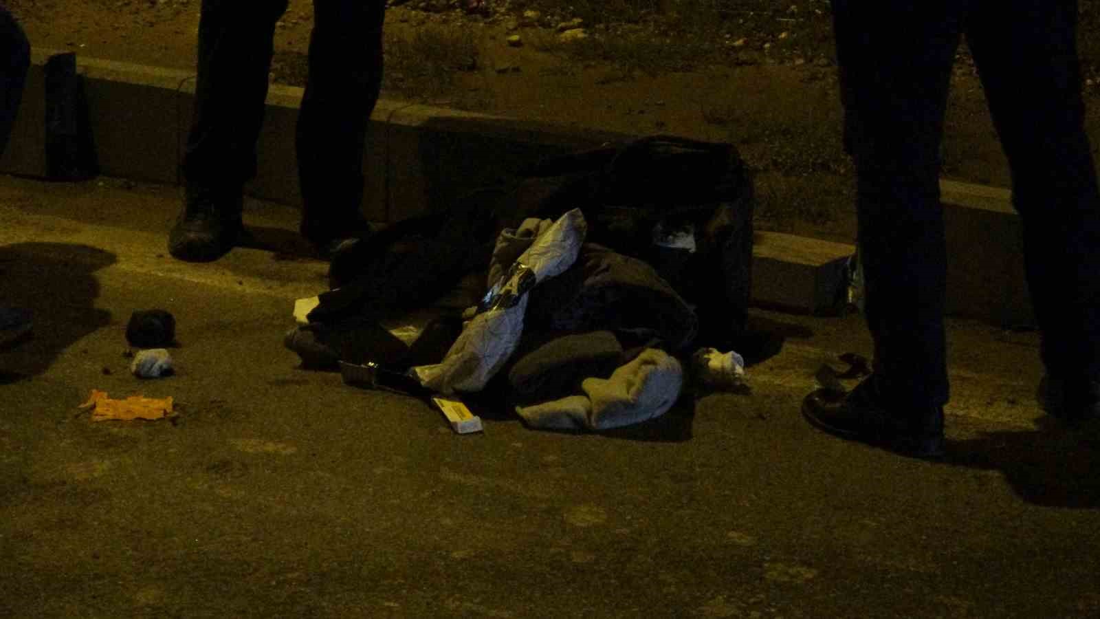 Malatya’da şüpheli çanta fünye ile patlatıldı