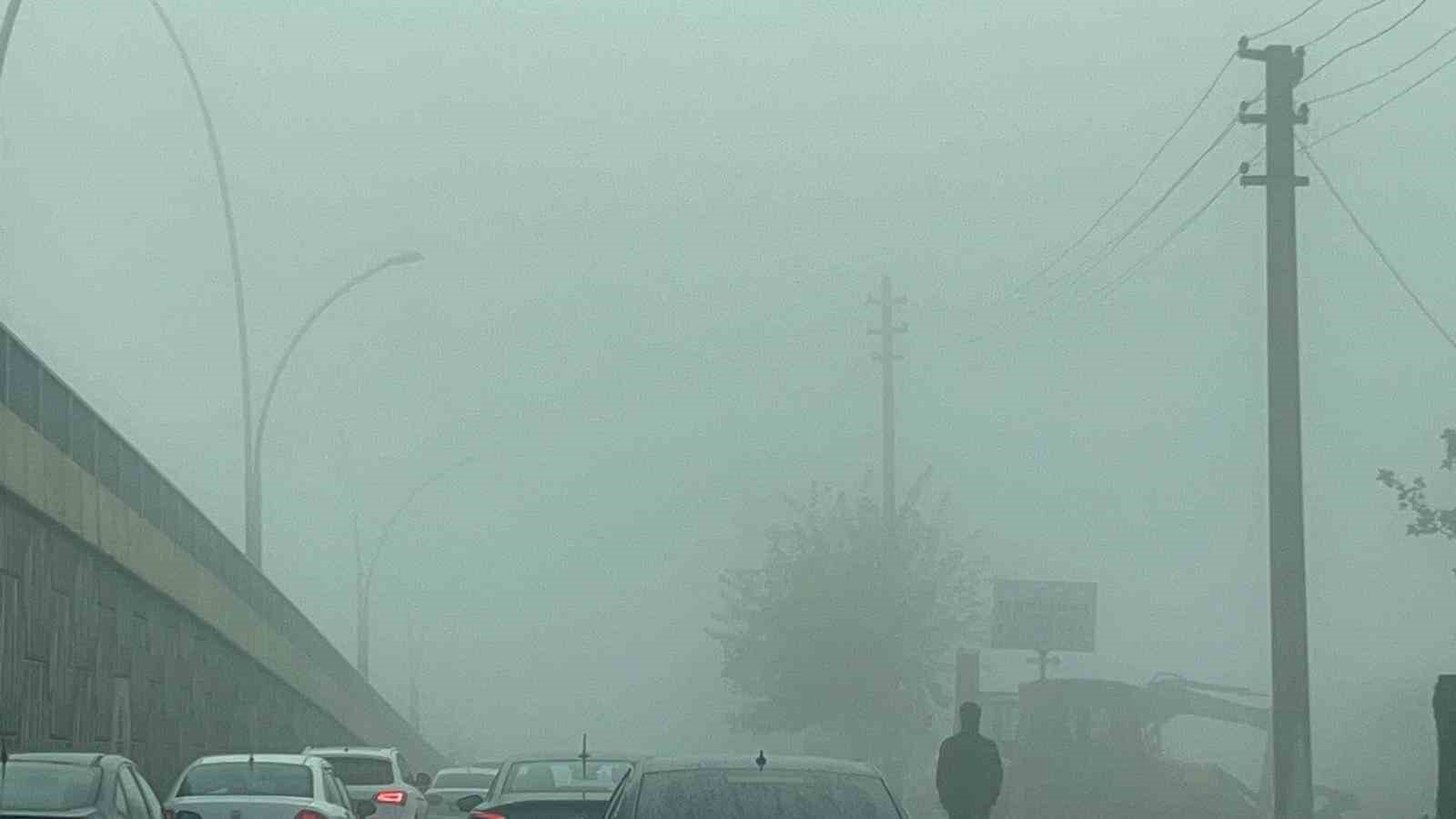 Diyarbakır’da sis etkili oldu