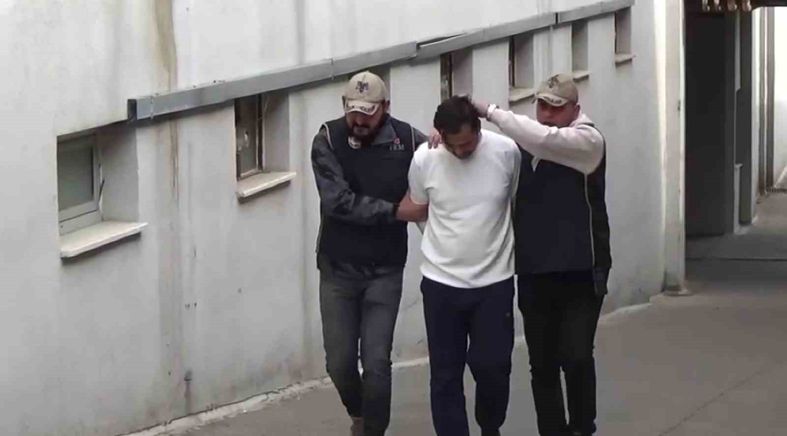 FETÖ firarisi ihraç icra müdürü Adana’da yakalandı