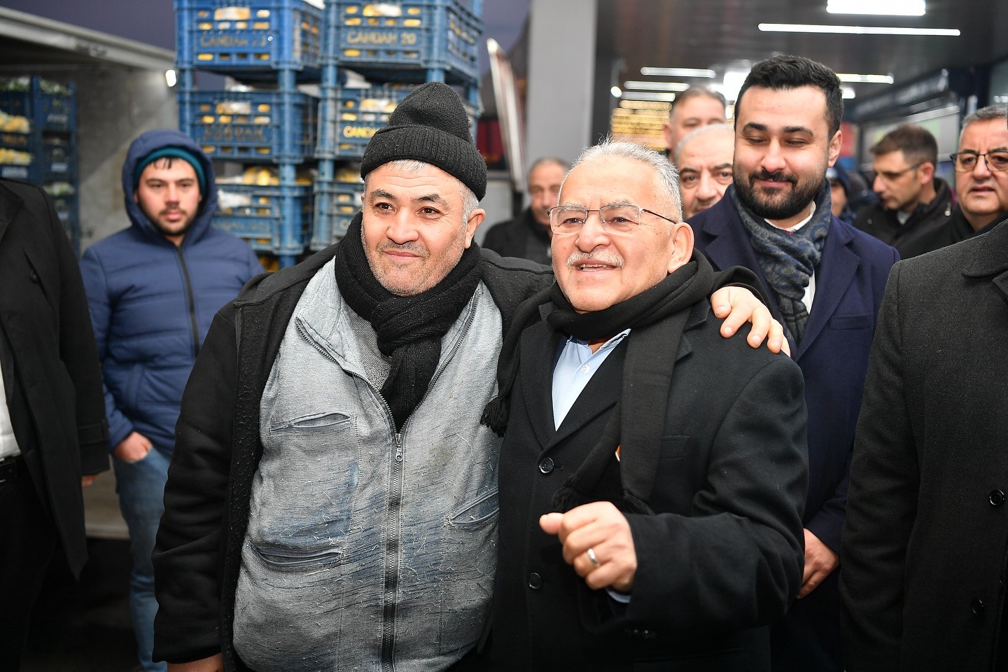 Başkan Büyükkılıç’tan Hal Kompleksi’ne sabah mesaisi