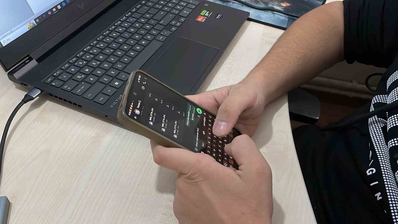 Sürekli telefona bakmak yeni sendromun habercisi olabilir
