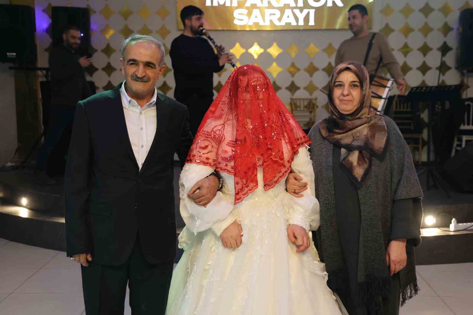 Down sendromlu Şevval’in düğün ve gelinlik hayali gerçek oldu