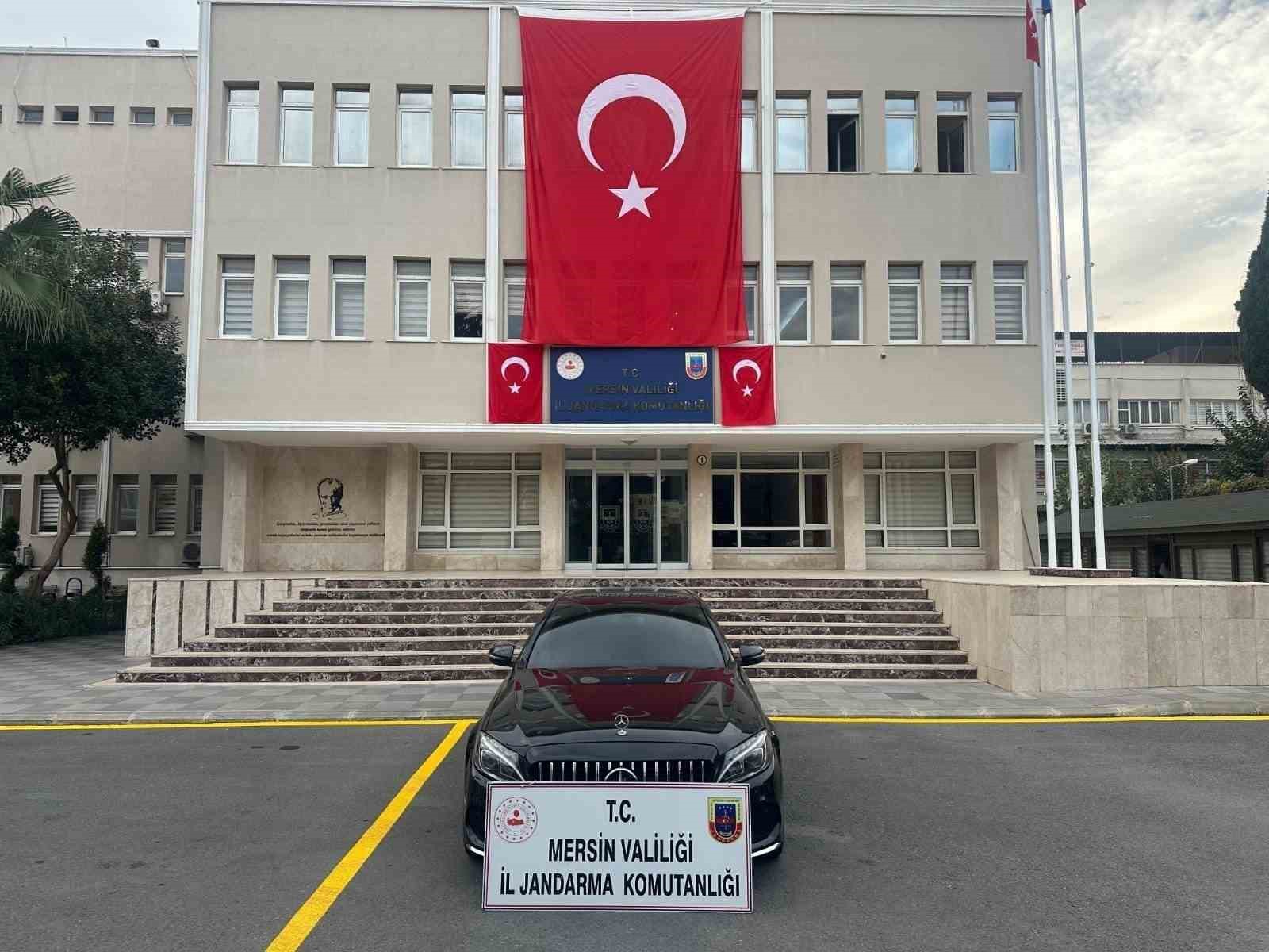 Mersin’de sosyal medya dolandırıcılarına jandarma operasyonu