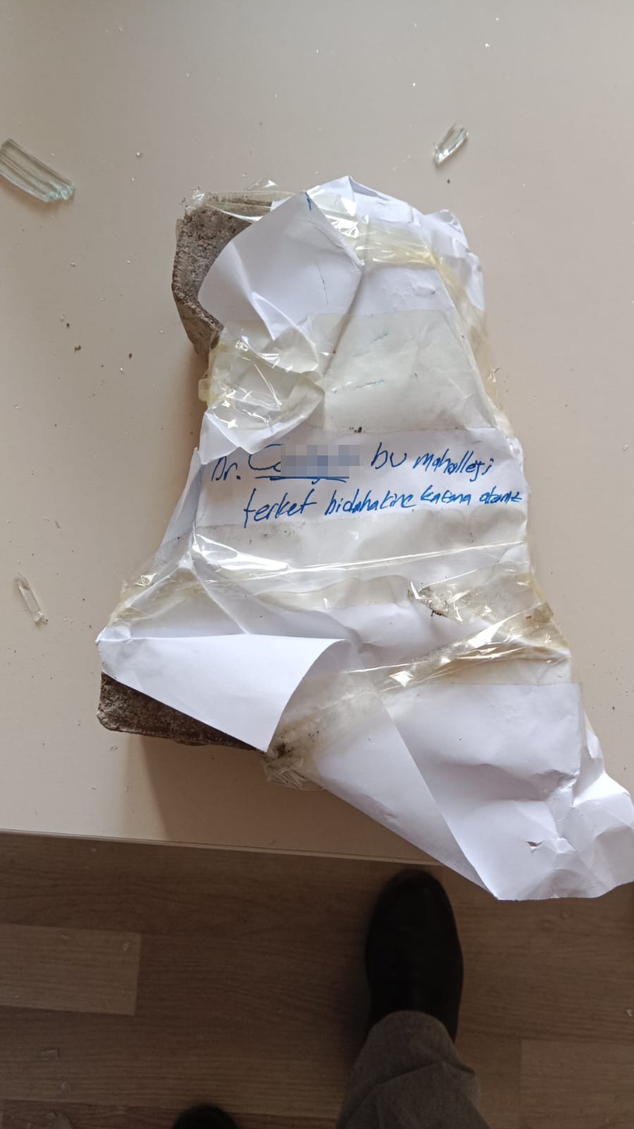 Elazığ’da aile sağlığı merkezine taşlı saldırı, doktora tehdit