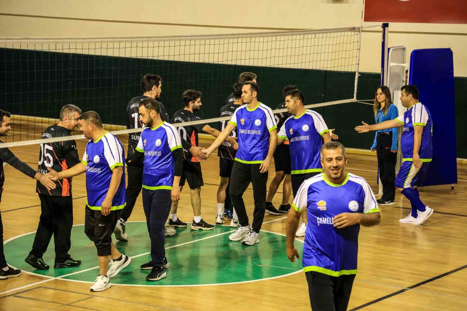 Çameli’de Kurumlar-Mahalleler Arası Voleybol Turnuvası başladı
