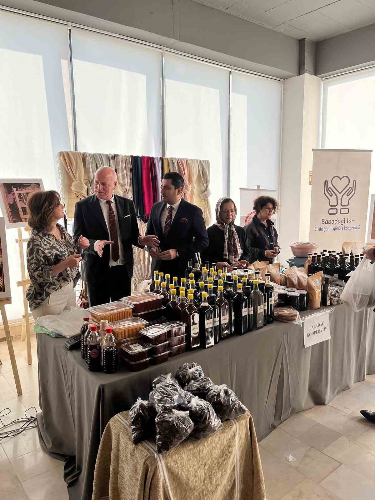 Babadağ’a özgü doğal lezzetler ve yöresel kıyafetler büyük ilgi gördü