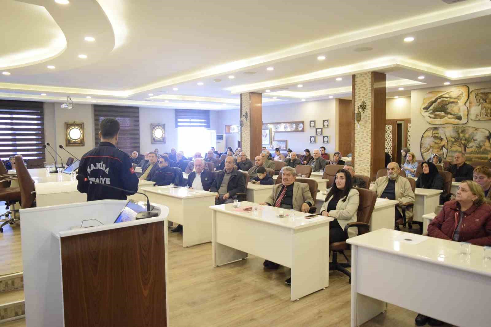 Şehzadeler’de şehit yakınları ve gazilere afet farkındalık eğitimi