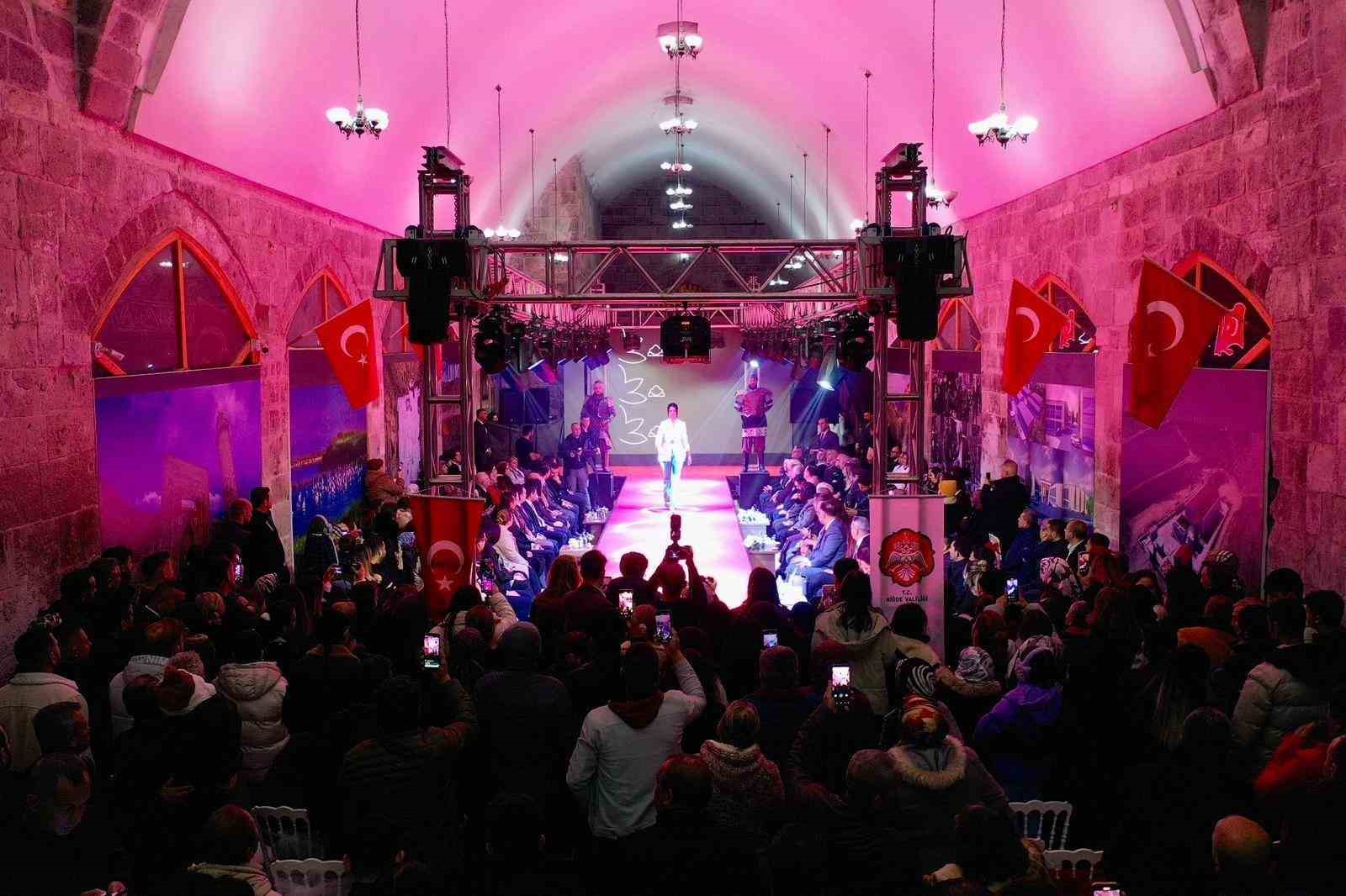 &quot;Zamanın ve Zarafetin İzinde: Niğde&quot; sergisi açıldı