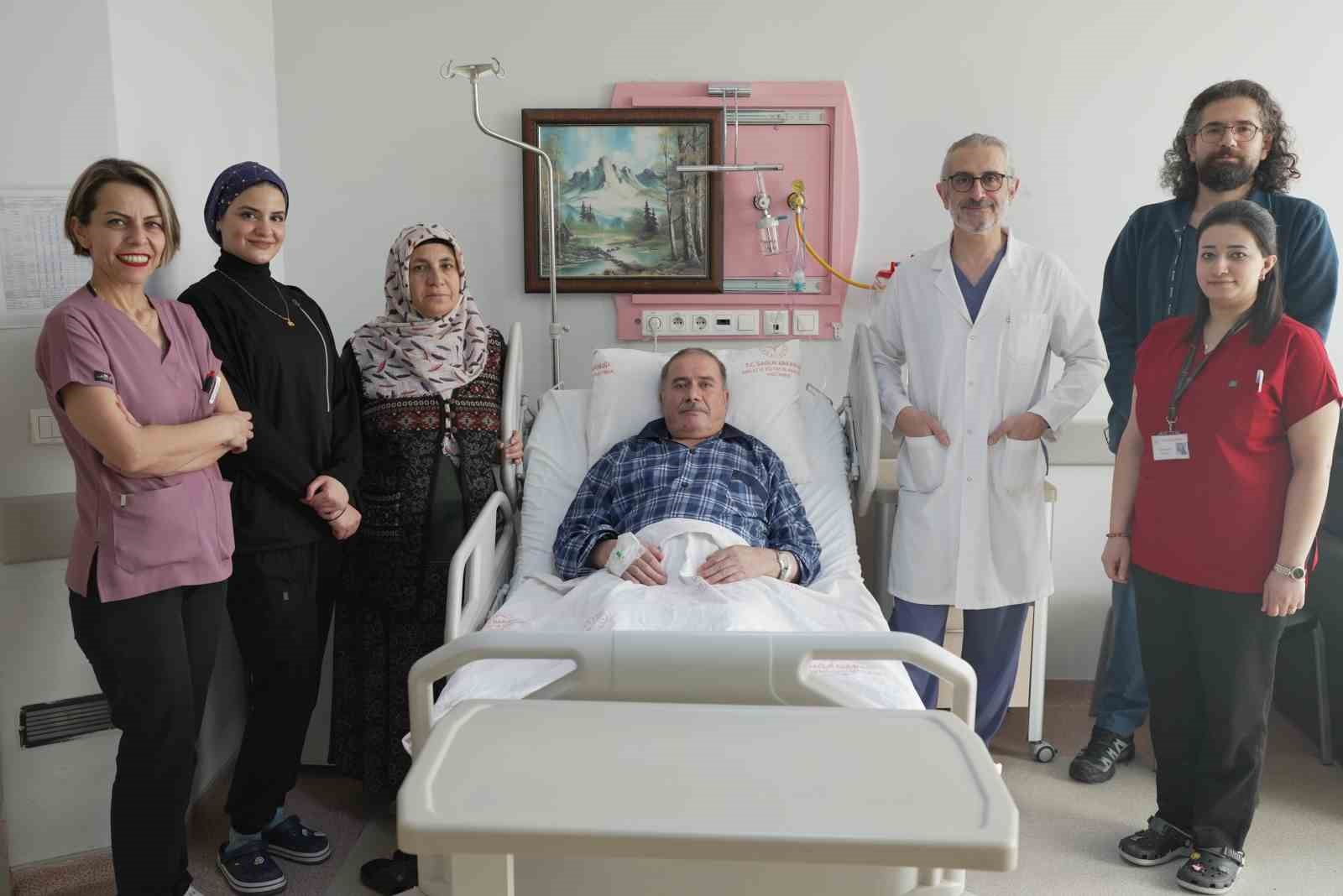 Malatya’da aort yırtığı kapalı yöntemle onarıldı