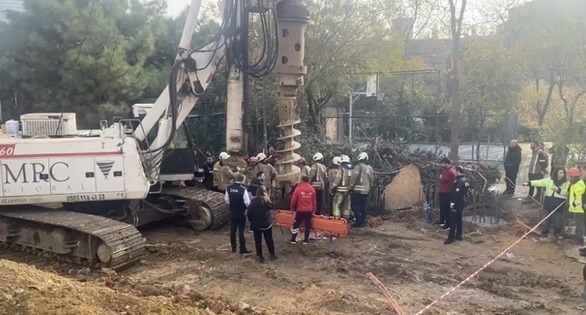 Kadıköy’de inşaat şantiyesinde işçi çukura düşerek yaralandı