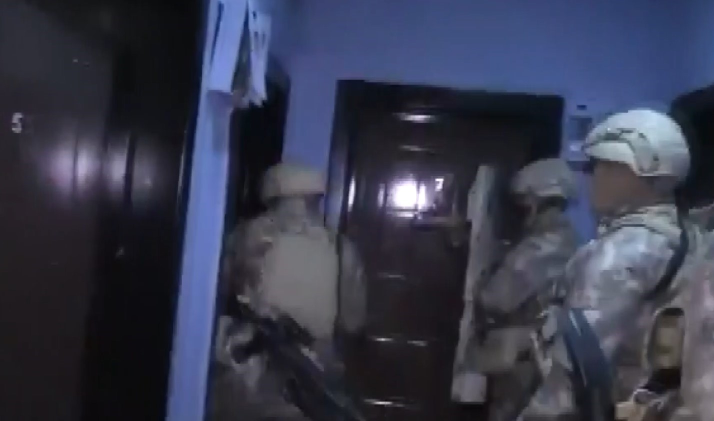 Gaziantep’te fuhuş operasyonunda 14 şahıs tutuklandı, duvardaki yazılar şoke etti