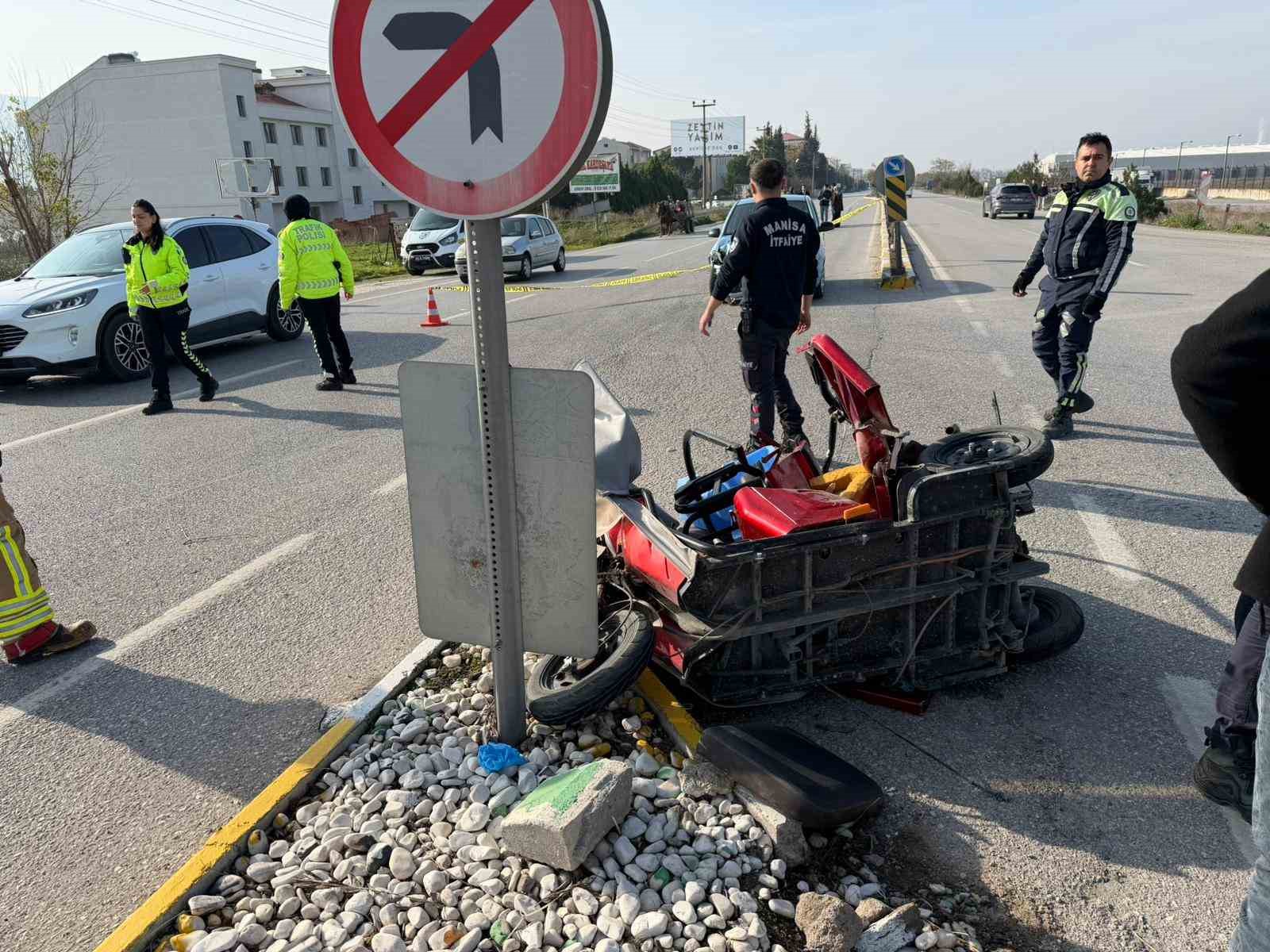 Akhisar karayolunda feci kaza: 1 ölü
