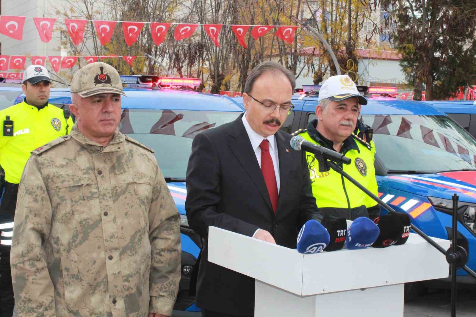 Siirt’te 68 araç kolluk kuvvetlerine teslim edildi