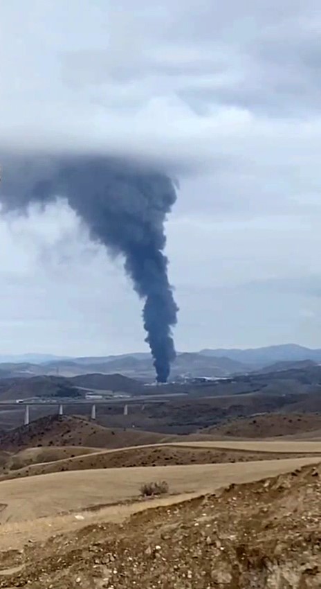 Kırıkkale&rsquo;de kimya fabrikasında yangın
