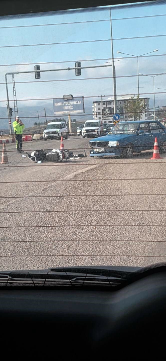 Siirt’te motosiklet ile otomobil çarpıştı: 1 yaralı