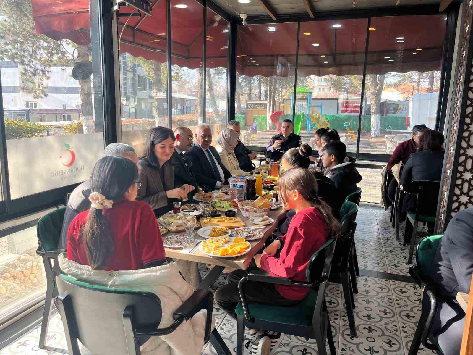 &Ouml;NEM Projesi kapsamında anlamlı buluşma
