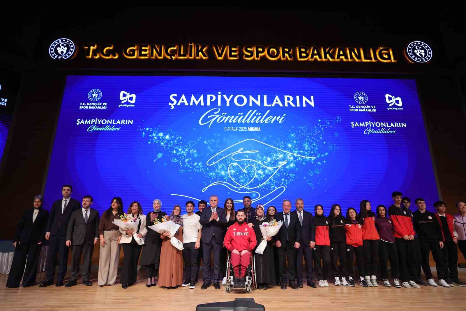 Anadolu &Uuml;niversitesi ile Gen&ccedil;lik ve Spor Bakanlığı Arasında Stratejik İş Birliği Protokol&uuml; imzalandı
