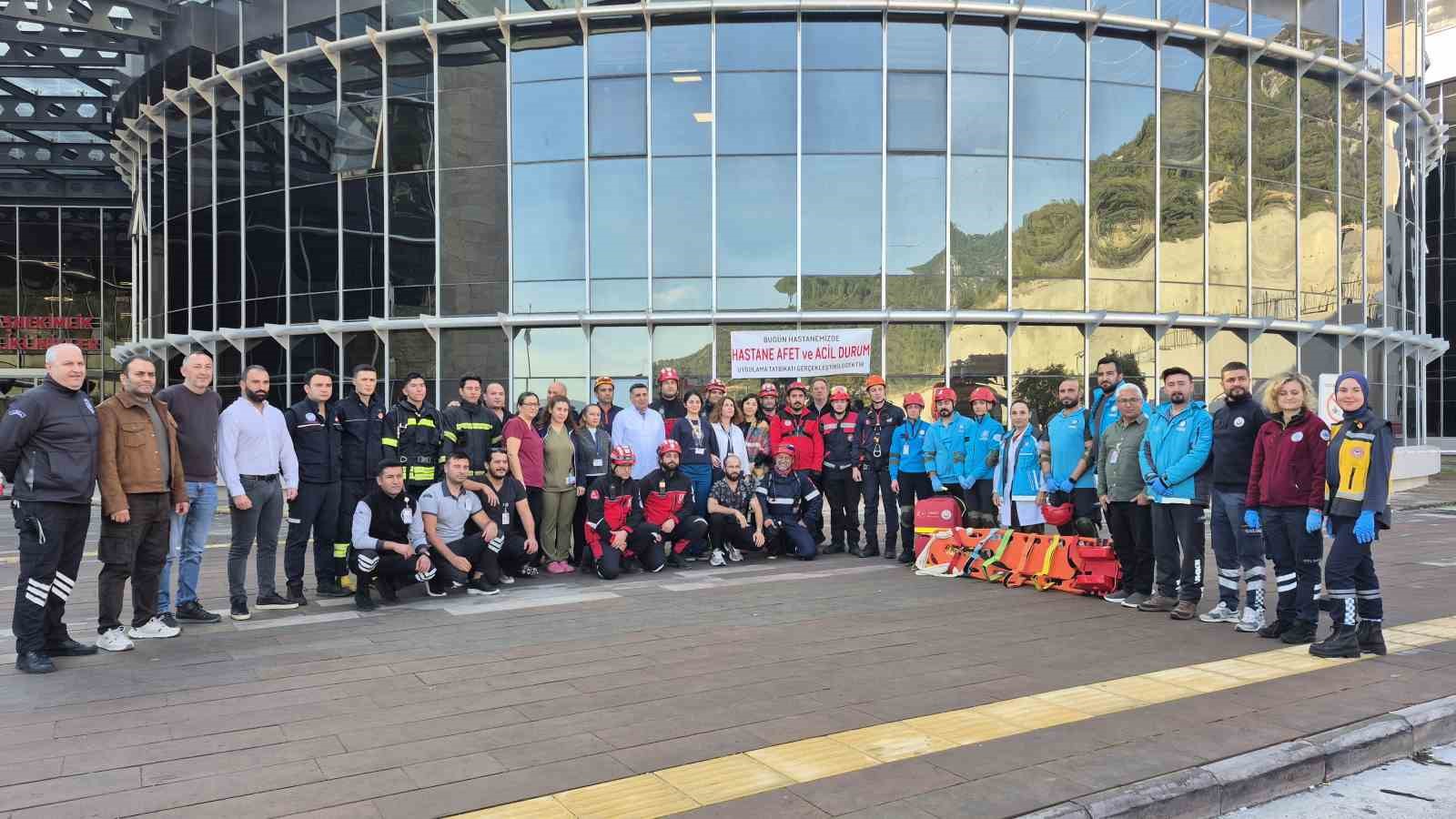 Hastanede deprem ve yangın tatbikatı