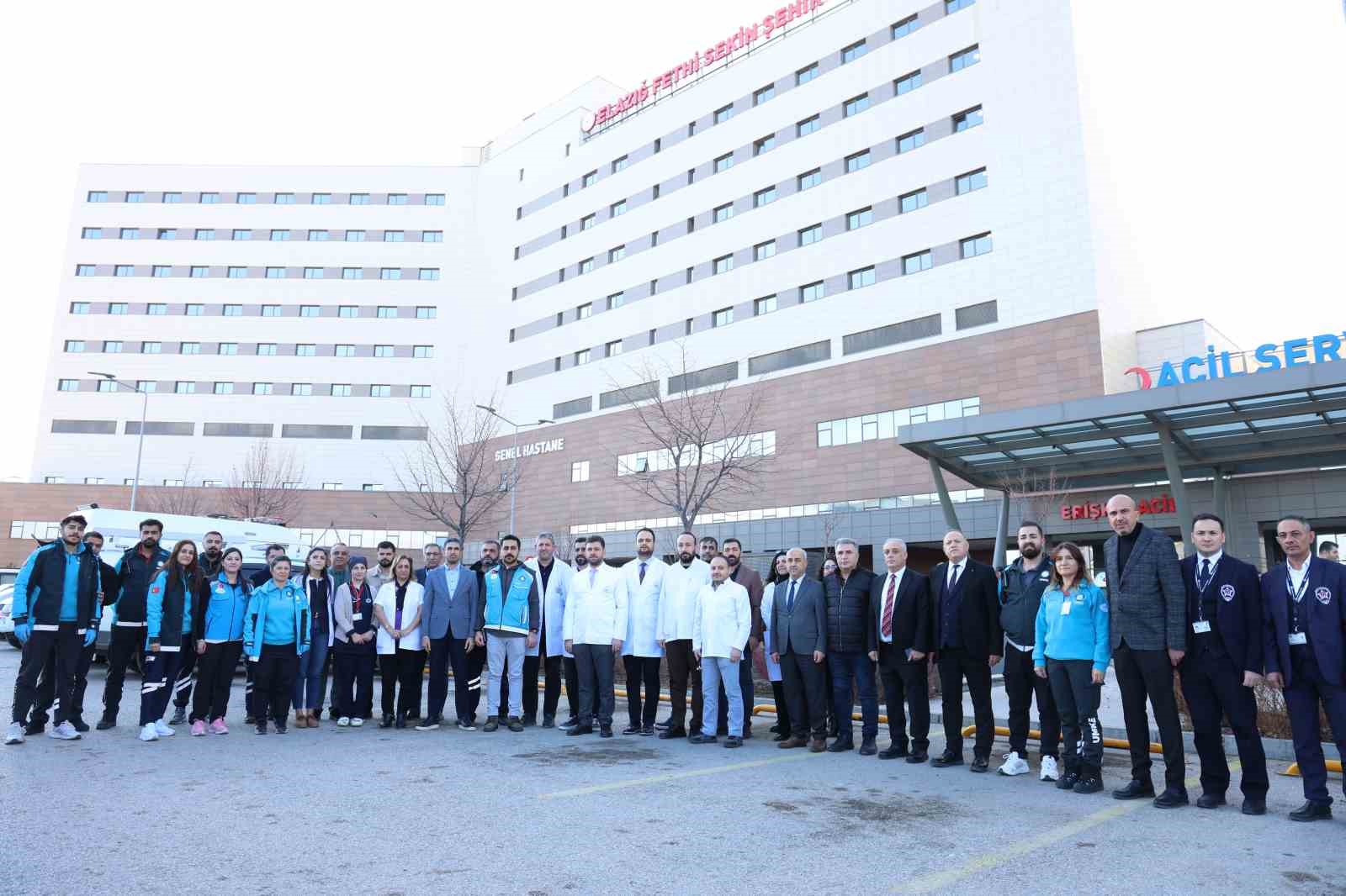 Fethi Sekin Şehir Hastanesi’nde deprem ve yangın tatbikatı