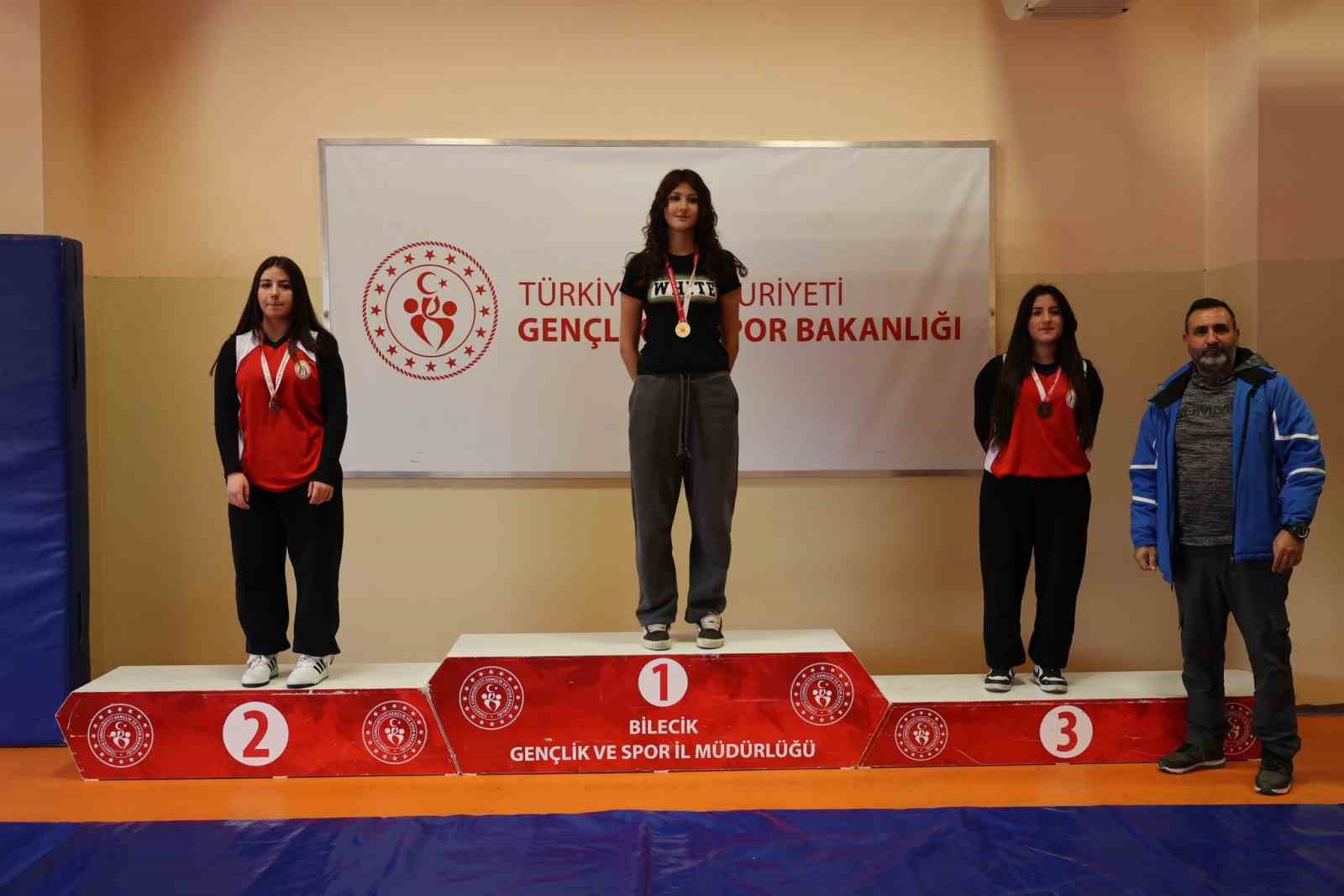 Bilecik’te Bilek Güreşi Gençler İl Birinciliği tamamlandı