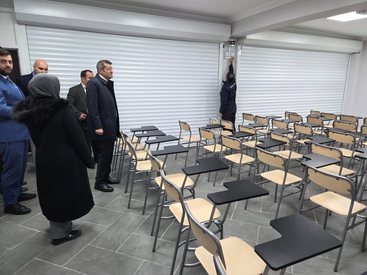 Adalet Mesleki Eğitim Merkezi i&ccedil;in cezaevinde inceleme
