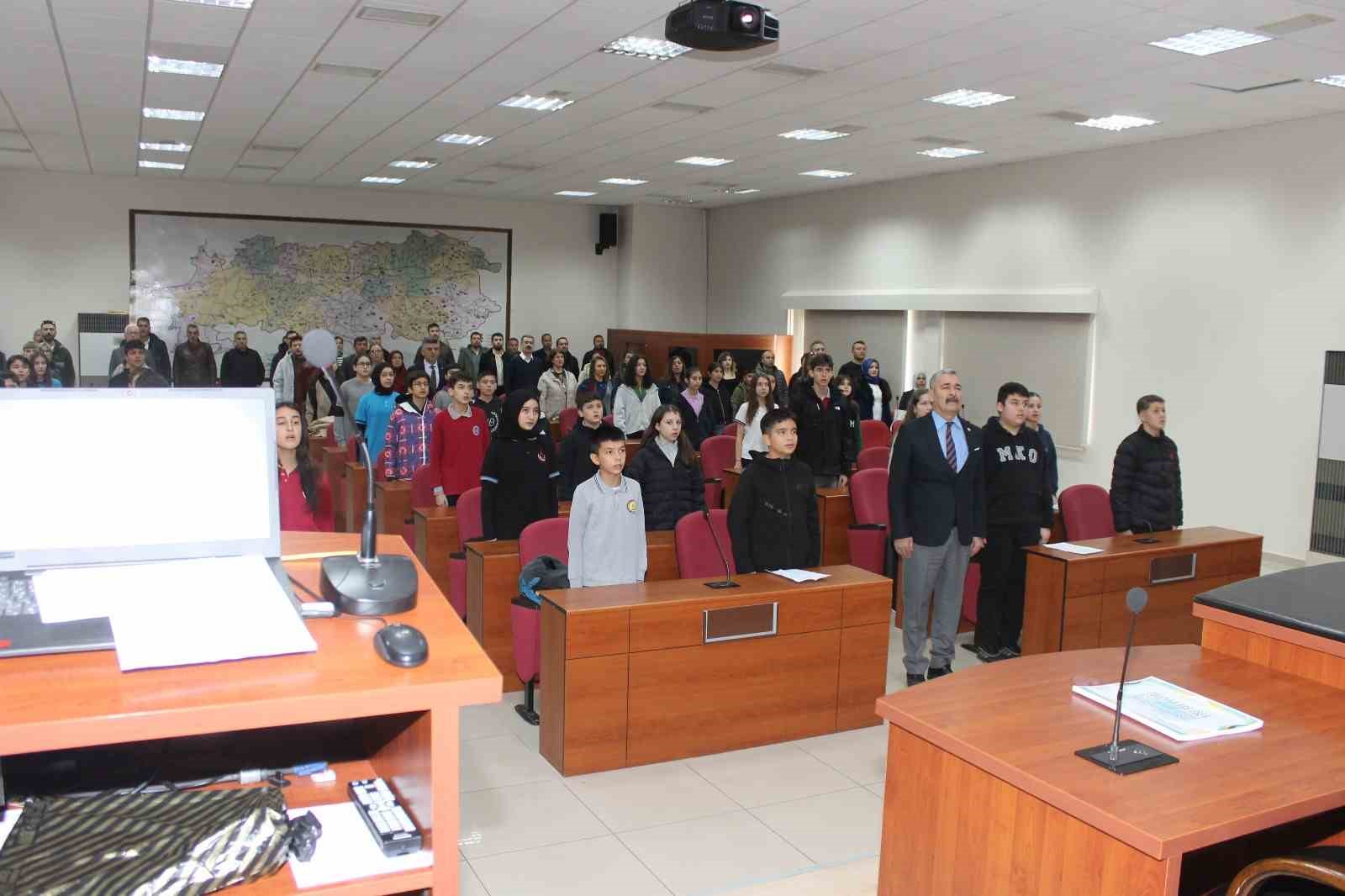 Efeler&rsquo;de &ouml;ğrenci meclisi yeni d&ouml;neme başladı
