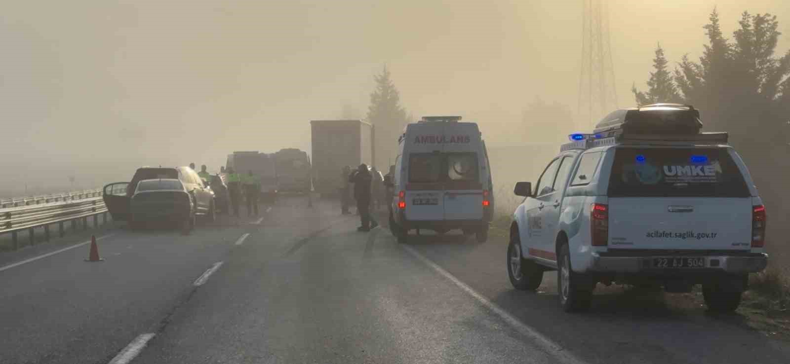 Edirne’de 10 araçlı zincirleme kaza: 5 yaralı