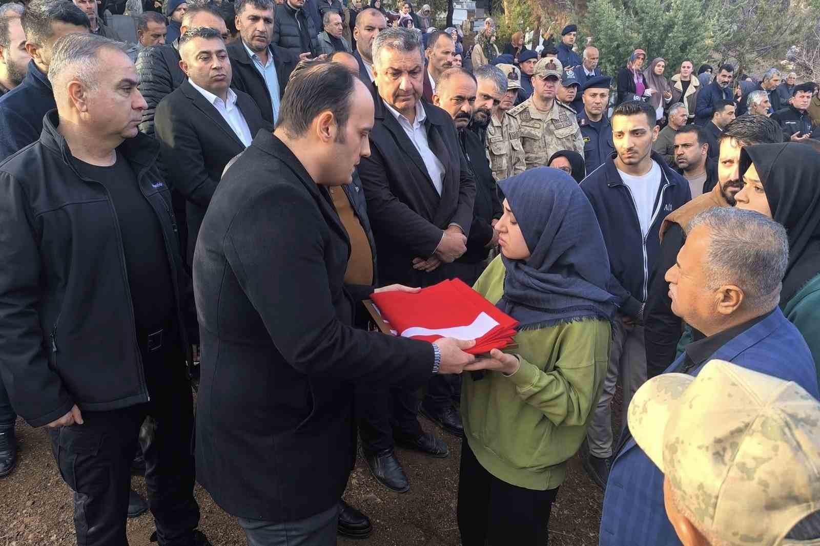 Vefat eden Arabanlı gazi son yolculuğuna uğurlandı